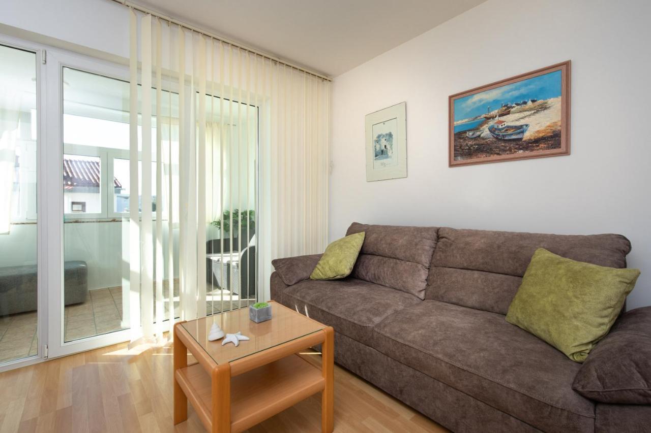 Apartment Filip Krk Town Exterior photo